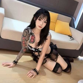 蜀山美乳纹身妹艳芳