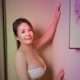 西湖瑶瑶姐
