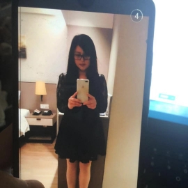 验证个会一字马的上班族