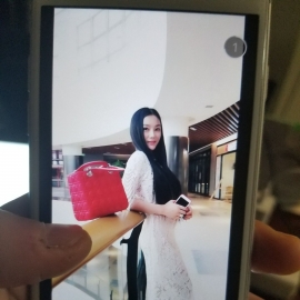 推荐个颜值小高的白领女神
