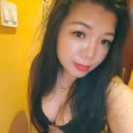 新到丰乳肥臀小骚妇