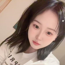 大胸纯欲小姐姐