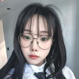 眼镜琪琪